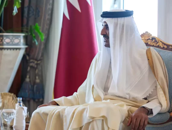 mir of Qatar Sheikh Tamim bin Hamad Al Thani attends a meeting with Russia's Foreign Minister Sergei Lavrov in Doha, Qatar February 26, 2025 (Reuters / Russian Foreign Ministry)